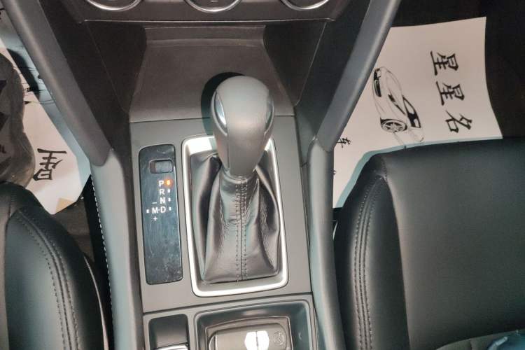 Used Mazda CX-4 2021 2.0L Automatic Two-Wheel Drive Blue Sky Dynamic Edition Gear Lever