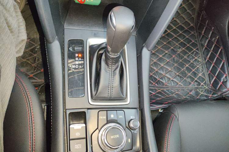 Used Mazda CX-4 2021 2.0L Automatic Two-Wheel Drive Blue Sky Dynamic Edition Gear Lever