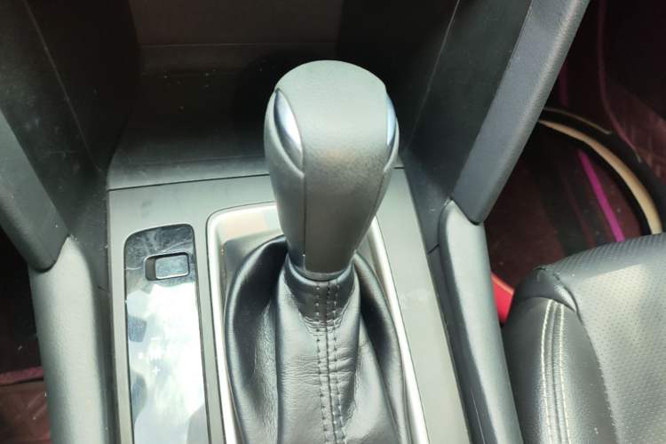 Used Mazda CX-4 2021 2.0L Automatic Two-Wheel Drive Blue Sky Dynamic Edition Gear Lever