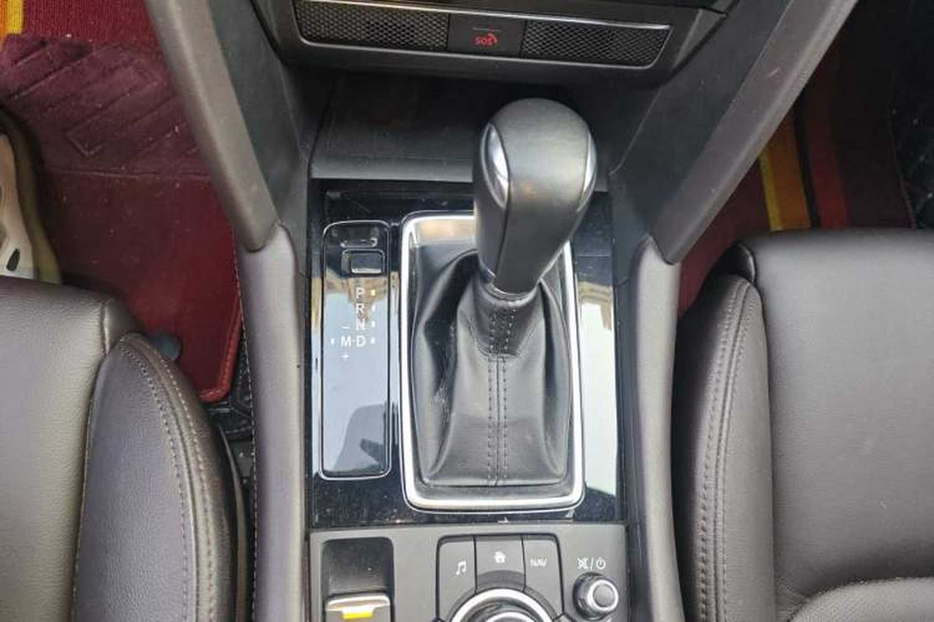 Used Mazda CX-4 2021 2.0L Automatic Two-Wheel Drive Blue Sky Luxury Edition Gear Lever