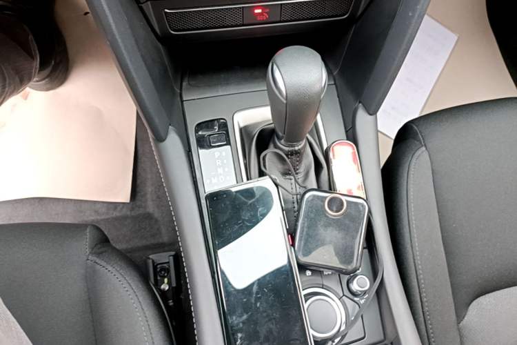 Used Mazda CX-4 2021 2.0L Automatic Two-Wheel Drive Blue Sky Exploration Edition Gear Lever