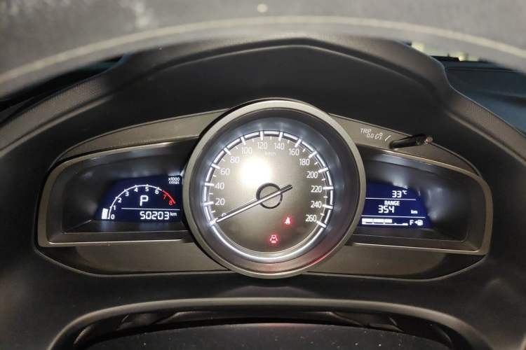 Used Mazda CX-4 2021 2.0L Automatic Two-Wheel Drive Blue Sky Exploration Edition Instrument Cluster