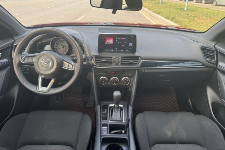 Used Mazda CX-4 2021 2.0L Automatic Two-Wheel Drive Blue Sky Dynamic Edition Interior 1