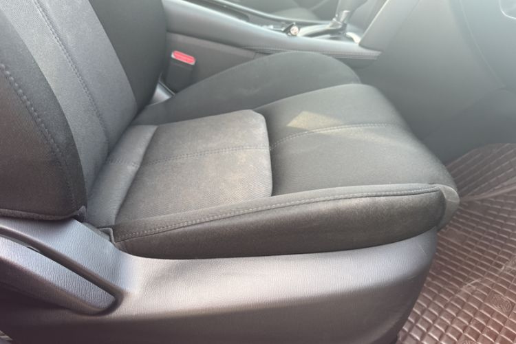 Used Mazda CX-4 2021 2.0L Automatic Two-Wheel Drive Blue Sky Dynamic Edition Interior 11