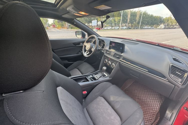 Used Mazda CX-4 2021 2.0L Automatic Two-Wheel Drive Blue Sky Dynamic Edition Interior 13