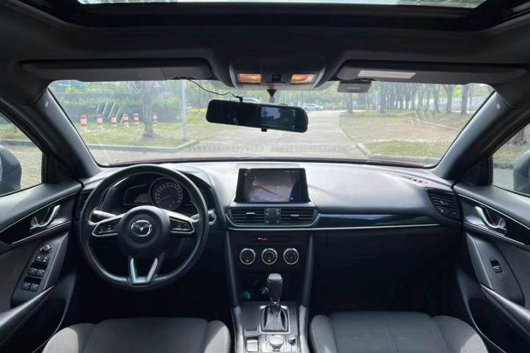 Used Mazda CX-4 2021 2.0L Automatic Two-Wheel Drive Blue Sky Dynamic Edition Interior 3