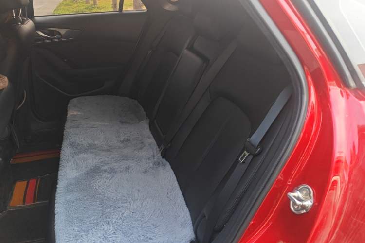 Used Mazda CX-4 2021 2.0L Automatic Two-Wheel Drive Blue Sky Dynamic Edition Interior 4