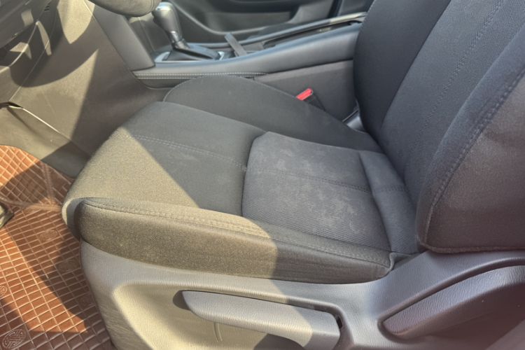 Used Mazda CX-4 2021 2.0L Automatic Two-Wheel Drive Blue Sky Dynamic Edition Interior 6