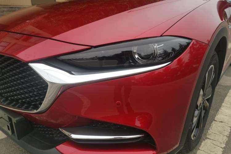 Used Mazda CX-4 2021 2.5L Automatic All-Wheel Drive Blue Sky Passion Edition Left Front Headlight