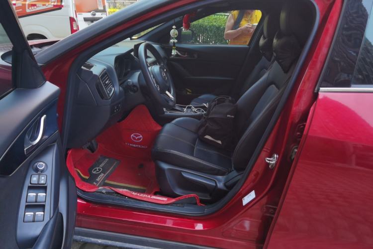 Used Mazda CX-4 2021 2.0L Automatic Two-Wheel Drive Blue Sky Exploration Edition Left Front Seat