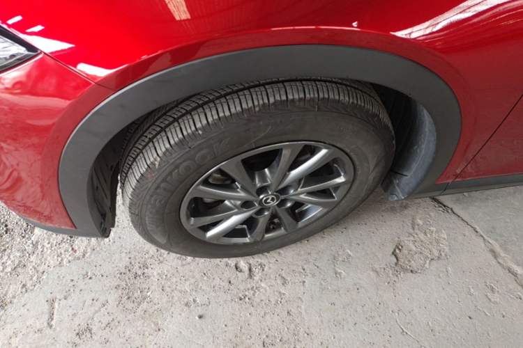 Used Mazda CX-4 2021 2.0L Automatic Two-Wheel Drive Blue Sky Dynamic Edition Left Front Wheel Hub