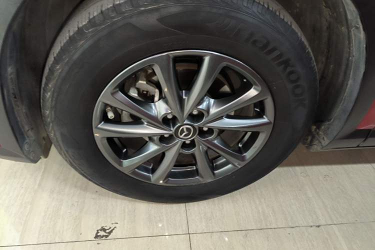 Used Mazda CX-4 2021 2.0L Automatic Two-Wheel Drive Blue Sky Exploration Edition Left Front Wheel Hub