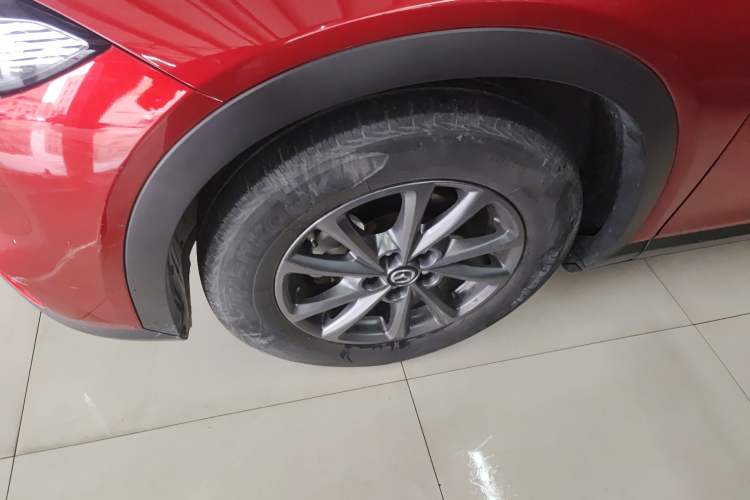 Used Mazda CX-4 2021 2.0L Automatic Two-Wheel Drive Blue Sky Exploration Edition Left Front Wheel Hub