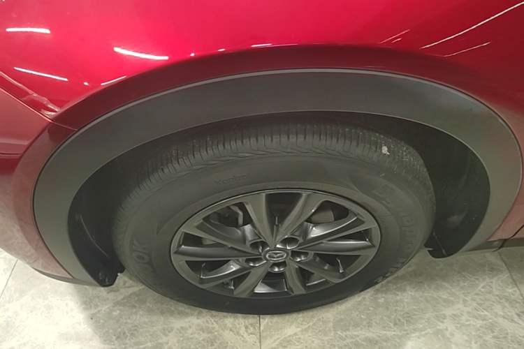 Used Mazda CX-4 2021 2.0L Automatic Two-Wheel Drive Blue Sky Dynamic Edition Left Front Wheel Hub