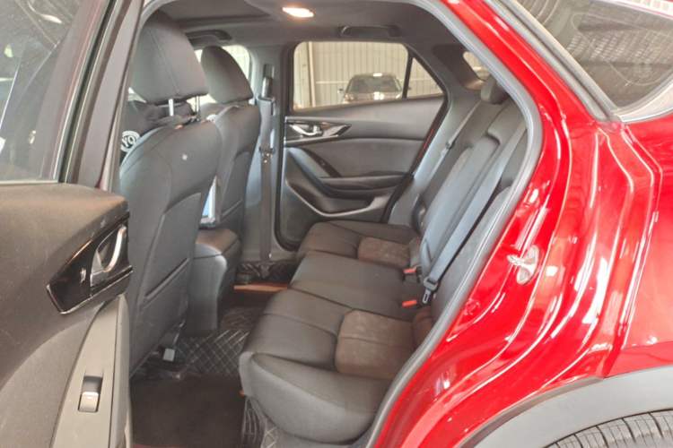 Used Mazda CX-4 2021 2.0L Automatic Two-Wheel Drive Blue Sky Dynamic Edition Left Rear Seat