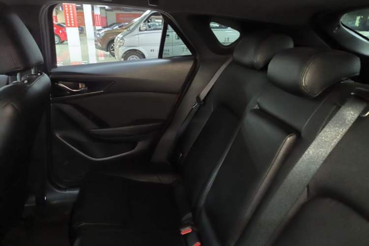 Used Mazda CX-4 2021 2.0L Automatic Two-Wheel Drive Blue Sky Exploration Edition Left Rear Seat