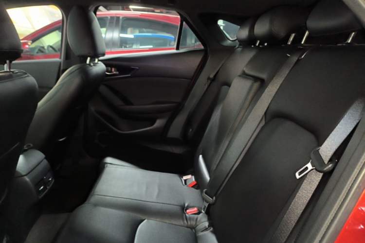 Used Mazda CX-4 2021 2.0L Automatic Two-Wheel Drive Blue Sky Exploration Edition Left Rear Seat