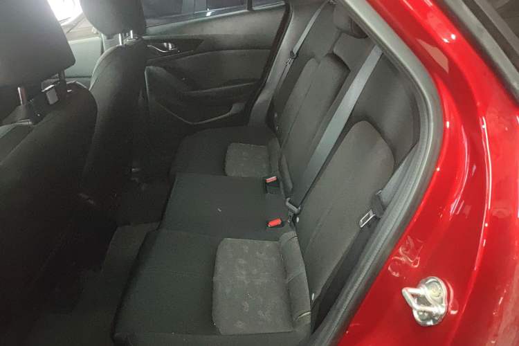 Used Mazda CX-4 2021 2.0L Automatic Two-Wheel Drive Blue Sky Exploration Edition Left Rear Seat