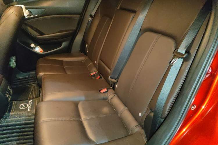 Used Mazda CX-4 2021 2.5L Automatic All-Wheel Drive Blue Sky Passion Edition Left Rear Seat