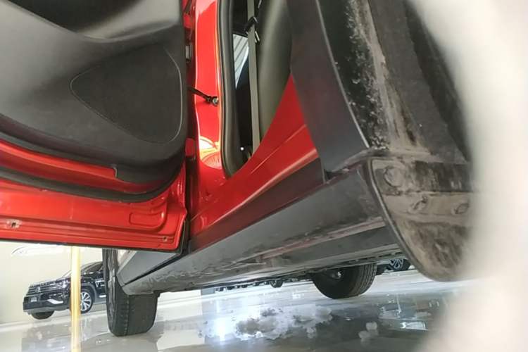Used Mazda CX-4 2021 2.0L Automatic Two-Wheel Drive Blue Sky Dynamic Edition Left Side Sill