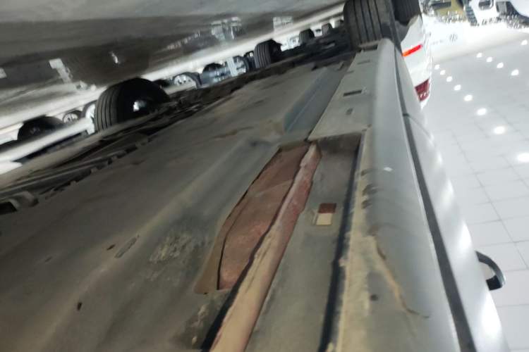 Used Mazda CX-4 2021 2.0L Automatic Two-Wheel Drive Blue Sky Dynamic Edition Left Side Sill