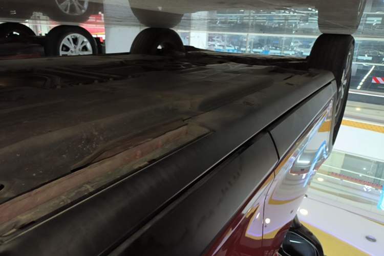 Used Mazda CX-4 2021 2.0L Automatic Two-Wheel Drive Blue Sky Exploration Edition Left Side Sill
