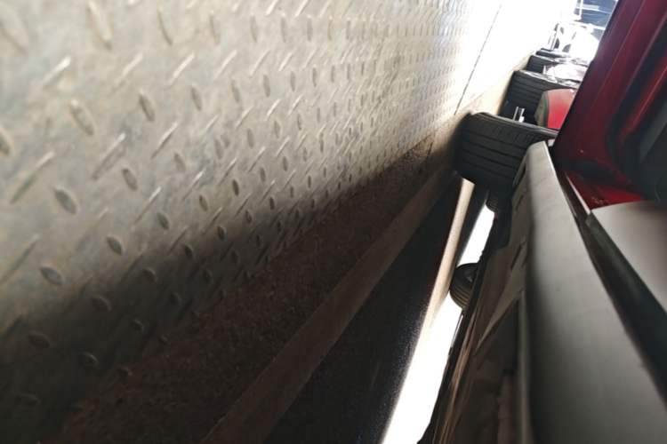 Used Mazda CX-4 2021 2.0L Automatic Two-Wheel Drive Blue Sky Exploration Edition Left Side Sill