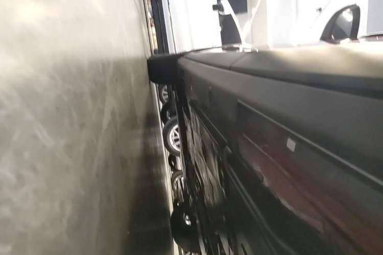 Used Mazda CX-4 2021 2.0L Automatic Two-Wheel Drive Blue Sky Dynamic Edition Left Side Sill