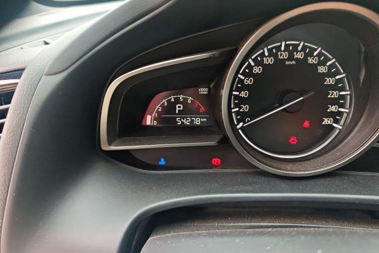 Used Mazda CX-4 2021 2.0L Automatic Two-Wheel Drive Blue Sky Dynamic Edition Odometer Close Up