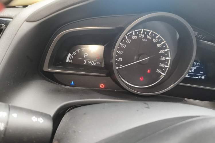 Used Mazda CX-4 2021 2.0L Automatic Two-Wheel Drive Blue Sky Youth Edition Odometer Close Up