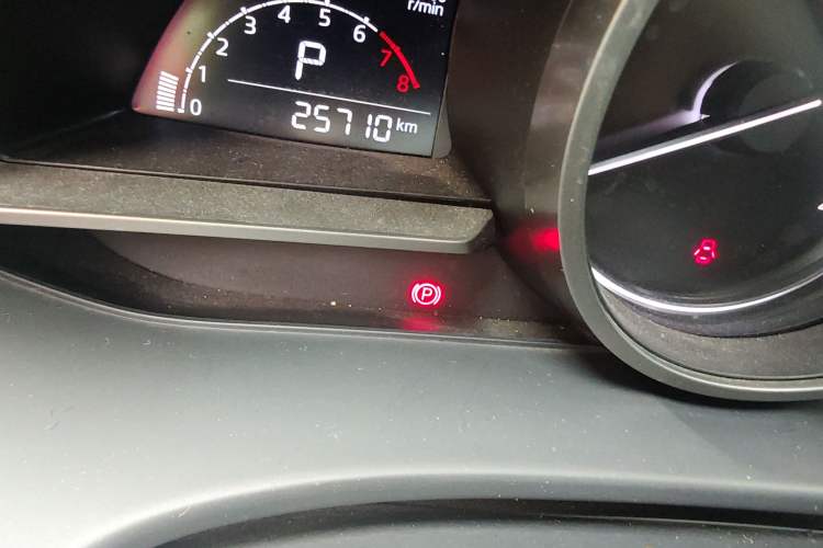 Used Mazda CX-4 2021 2.0L Automatic Two-Wheel Drive Blue Sky Dynamic Edition Odometer Close Up