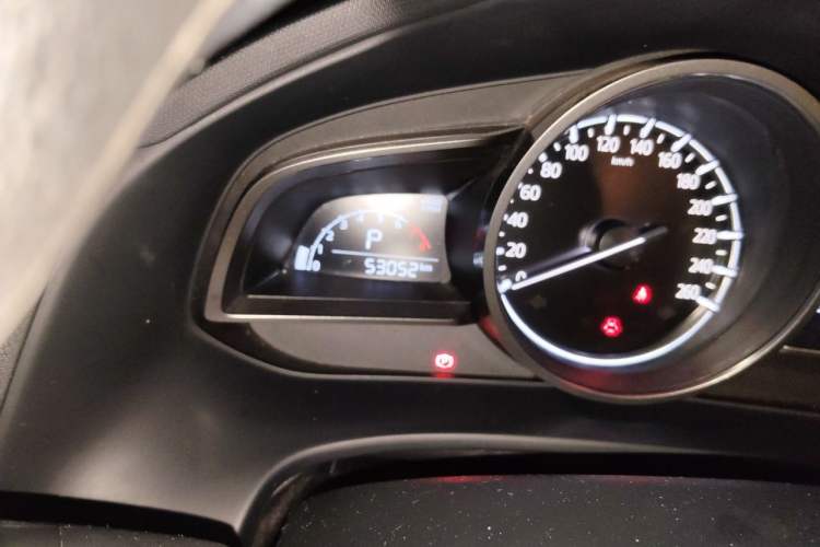 Used Mazda CX-4 2021 2.0L Automatic Two-Wheel Drive Blue Sky Luxury Edition Odometer Close Up