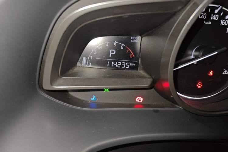 Used Mazda CX-4 2021 2.0L Automatic Two-Wheel Drive Blue Sky Dynamic Edition Odometer Close Up