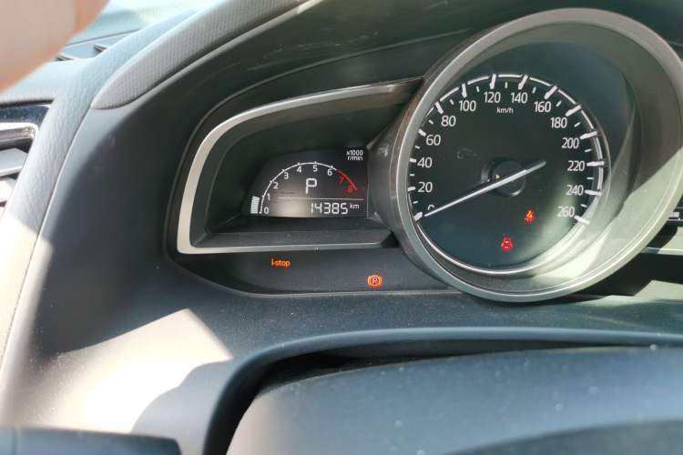 Used Mazda CX-4 2021 2.0L Automatic Two-Wheel Drive Blue Sky Dynamic Edition Odometer Close Up