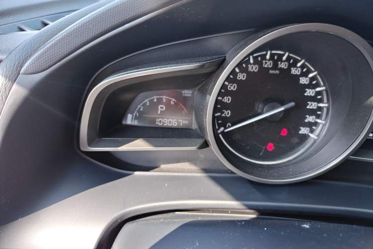 Used Mazda CX-4 2021 2.0L Automatic Two-Wheel Drive Blue Sky Dynamic Edition Odometer Close Up