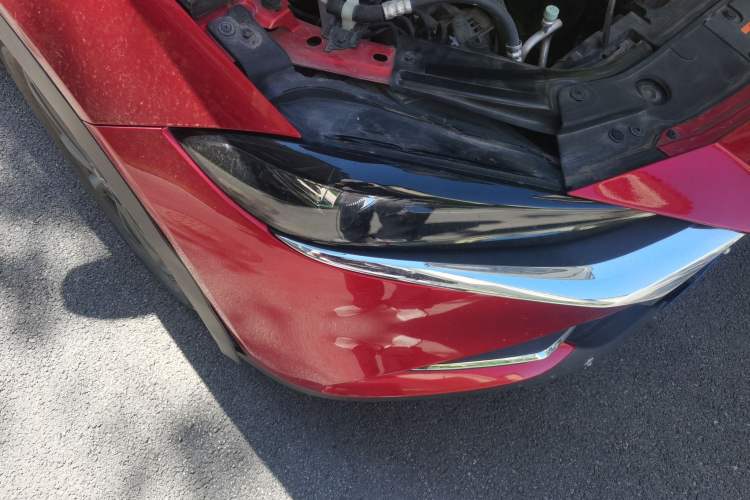 Used Mazda CX-4 2021 2.0L Automatic Two-Wheel Drive Blue Sky Dynamic Edition Right Front Headlight