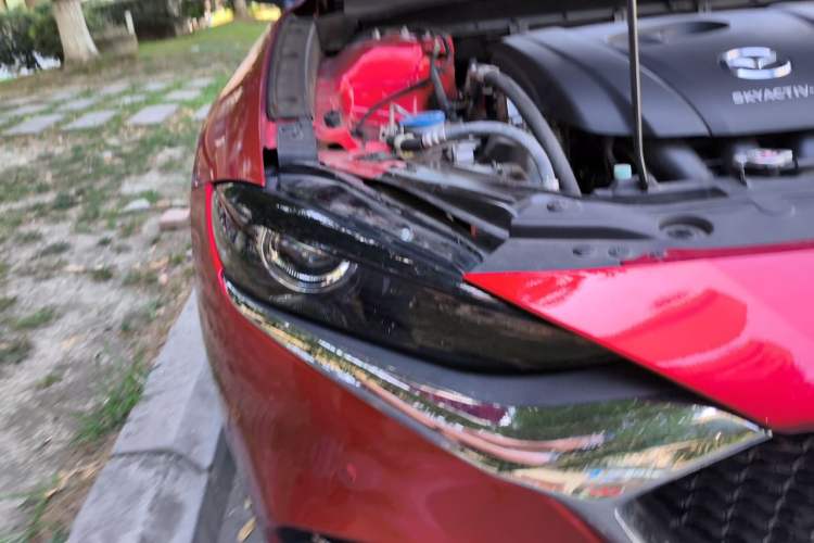 Used Mazda CX-4 2021 2.5L Automatic 2WD Sky-Drive Fun Edition Right Front Headlight