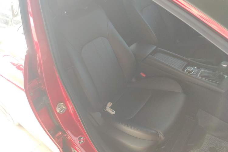 Used Mazda CX-4 2021 2.0L Automatic Two-Wheel Drive Blue Sky Dynamic Edition Right Front Seat