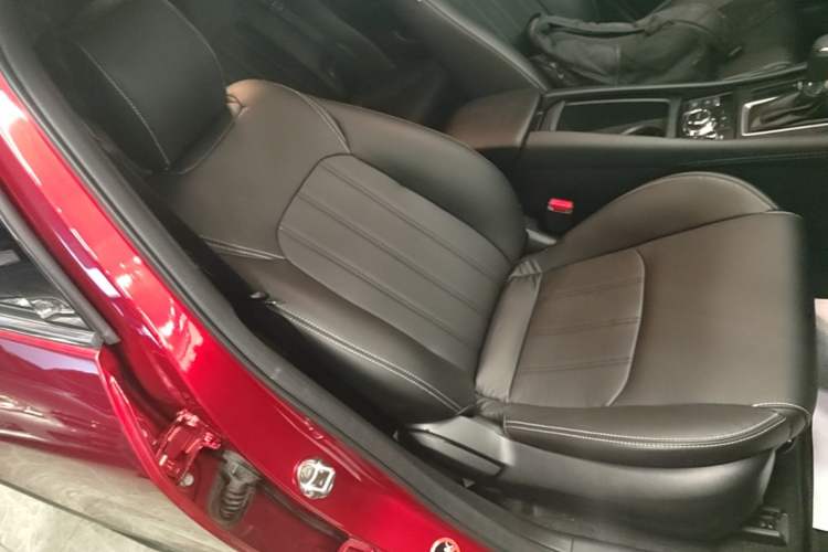 Used Mazda CX-4 2021 2.0L Automatic Two-Wheel Drive Blue Sky Dynamic Edition Right Front Seat