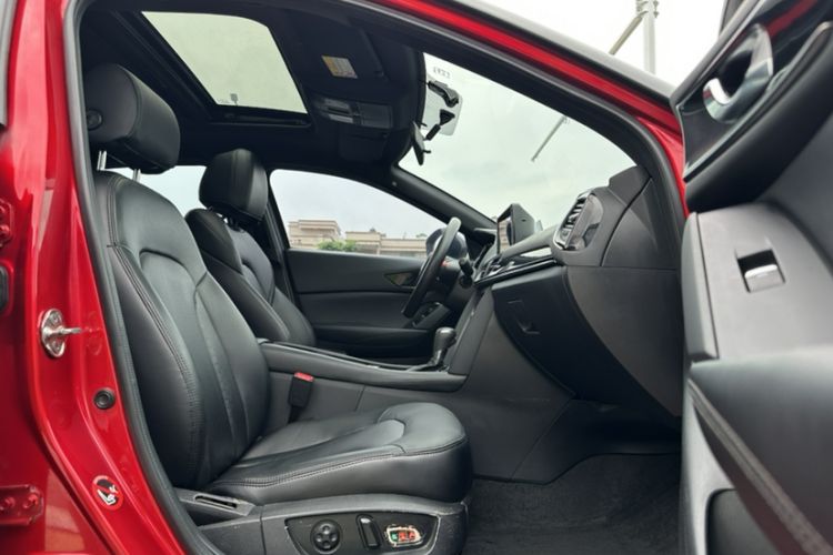 Used Mazda CX-4 2021 2.0L Automatic Two-Wheel Drive Blue Sky Dynamic Edition Right Front Seat