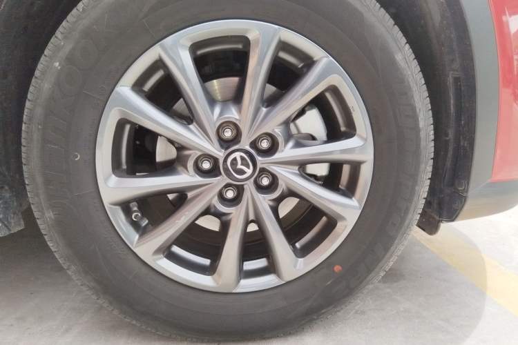 Used Mazda CX-4 2021 2.0L Automatic Two-Wheel Drive Blue Sky Dynamic Edition Right Front Wheel Hub