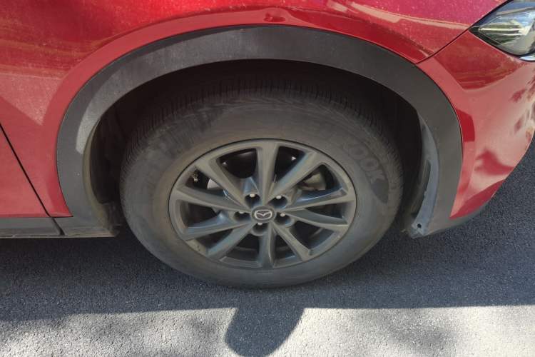 Used Mazda CX-4 2021 2.0L Automatic Two-Wheel Drive Blue Sky Dynamic Edition Right Front Wheel Hub
