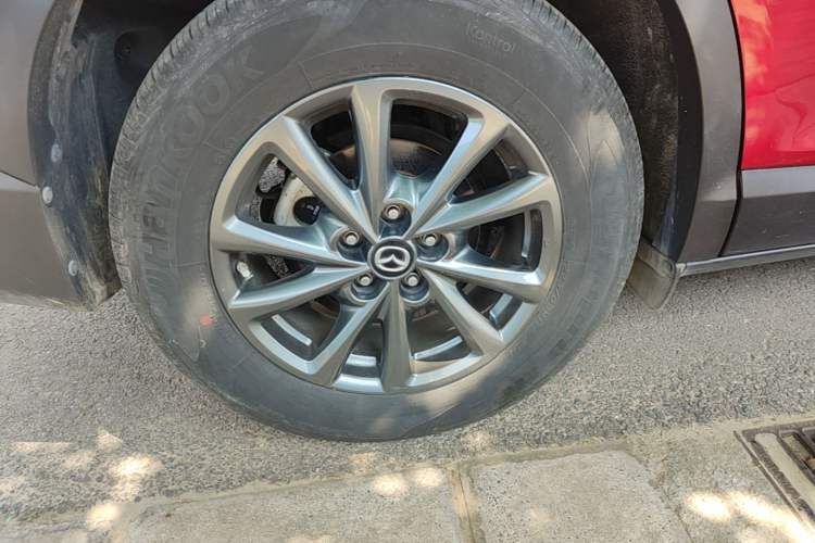 Used Mazda CX-4 2021 2.0L Automatic Two-Wheel Drive Blue Sky Dynamic Edition Right Rear Wheel Hub