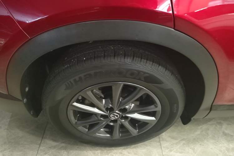 Used Mazda CX-4 2021 2.0L Automatic Two-Wheel Drive Blue Sky Dynamic Edition Right Rear Wheel Hub