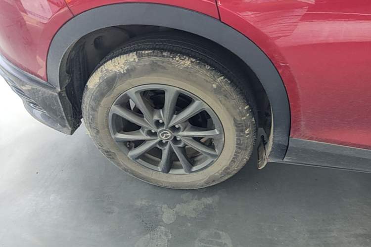Used Mazda CX-4 2021 2.0L Automatic Two-Wheel Drive Blue Sky Dynamic Edition Right Rear Wheel Hub