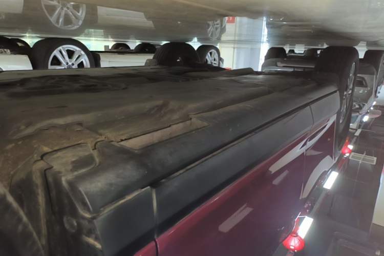 Used Mazda CX-4 2021 2.0L Automatic Two-Wheel Drive Blue Sky Exploration Edition Right Side Sill