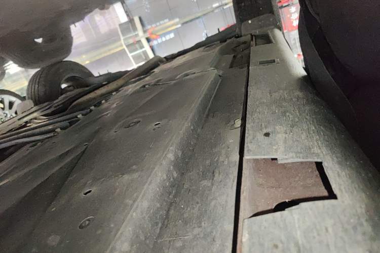 Used Mazda CX-4 2021 2.0L Automatic Two-Wheel Drive Blue Sky Exploration Edition Right Side Sill
