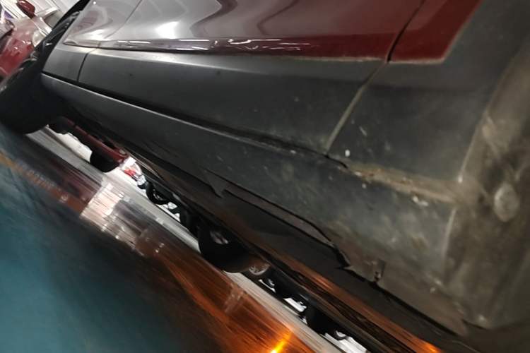 Used Mazda CX-4 2021 2.0L Automatic Two-Wheel Drive Blue Sky Exploration Edition Right Side Sill