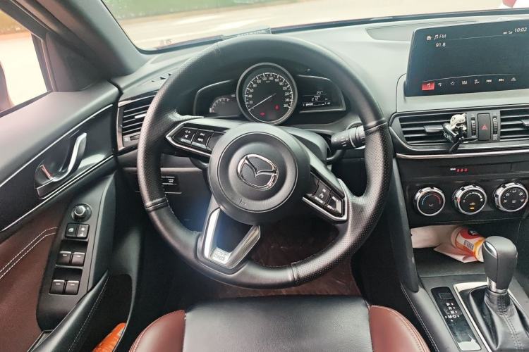 Used Mazda CX-4 2021 2.0L Automatic Two-Wheel Drive Blue Sky Dynamic Edition Steering Wheel