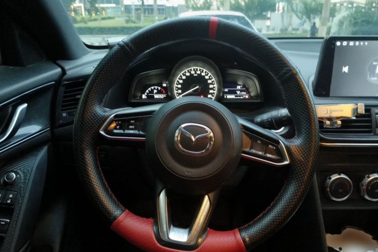 Used Mazda CX-4 2021 2.0L Automatic Two-Wheel Drive Blue Sky Dynamic Edition Steering Wheel